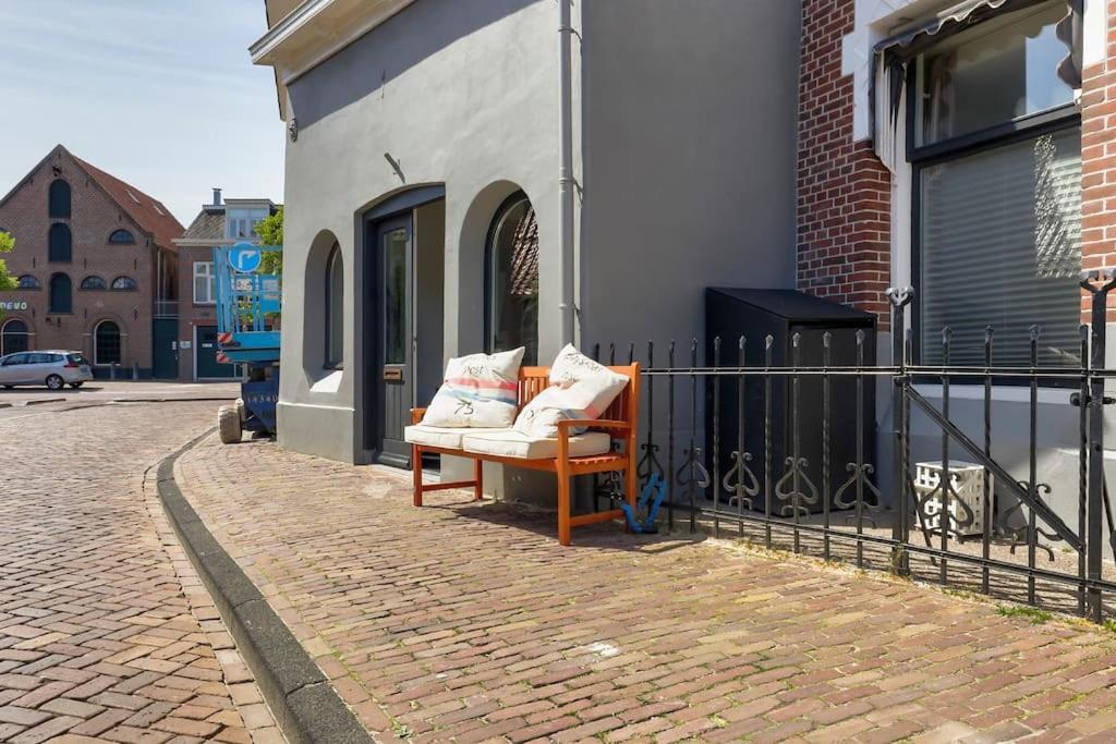 Prachtig Appartement In Hartje Sneek Exterior photo